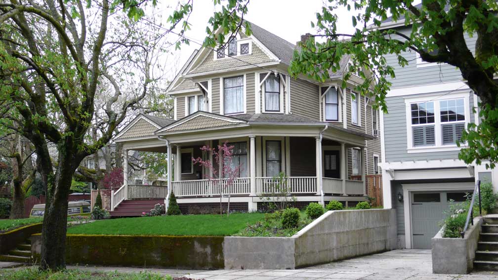 The "Grimm House" at NE 8th and Prescott